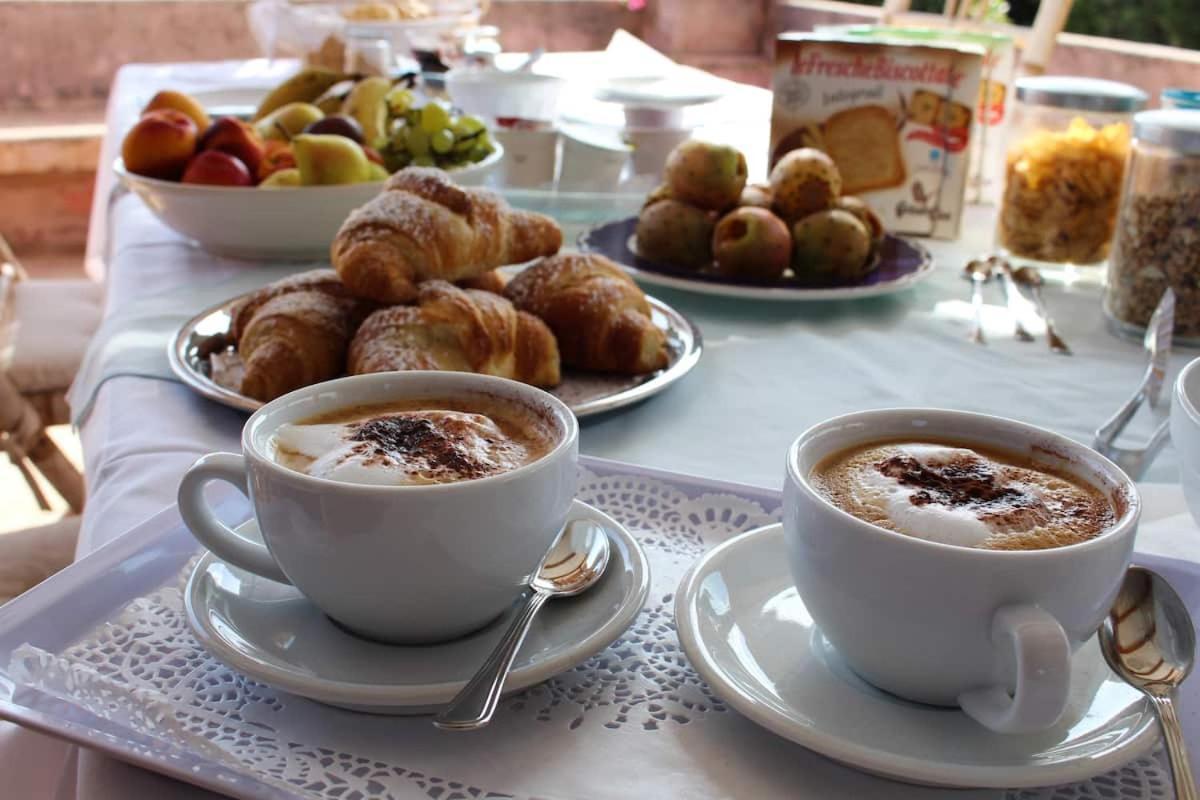 B&B Le Corti Di Aloa San Pantaleo Luaran gambar